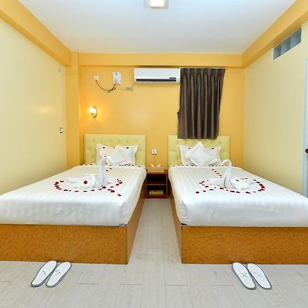Okkala Hotel Yangon Exterior foto